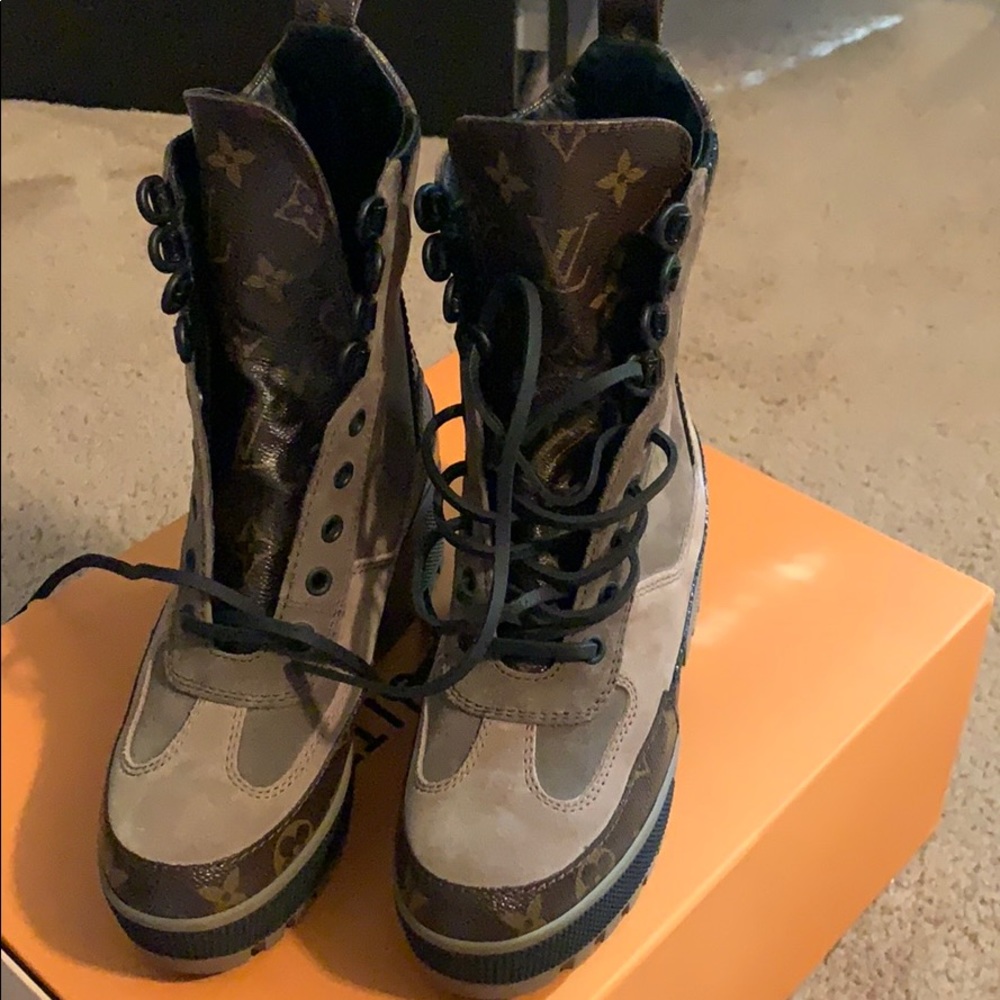 Louis Vuitton platform desert boot